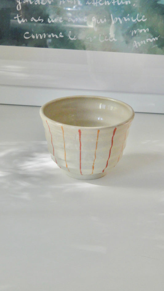 Small Donburi Bowl with lines - B Grade