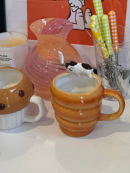 DECOLE concombre Croissant Mug