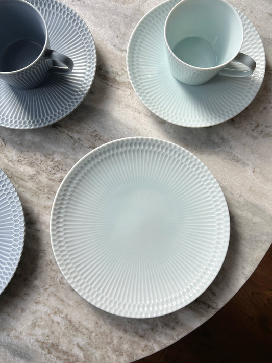 Oda Sazanami Ripples 24 Plate MINO WARE (Light Blue) last one