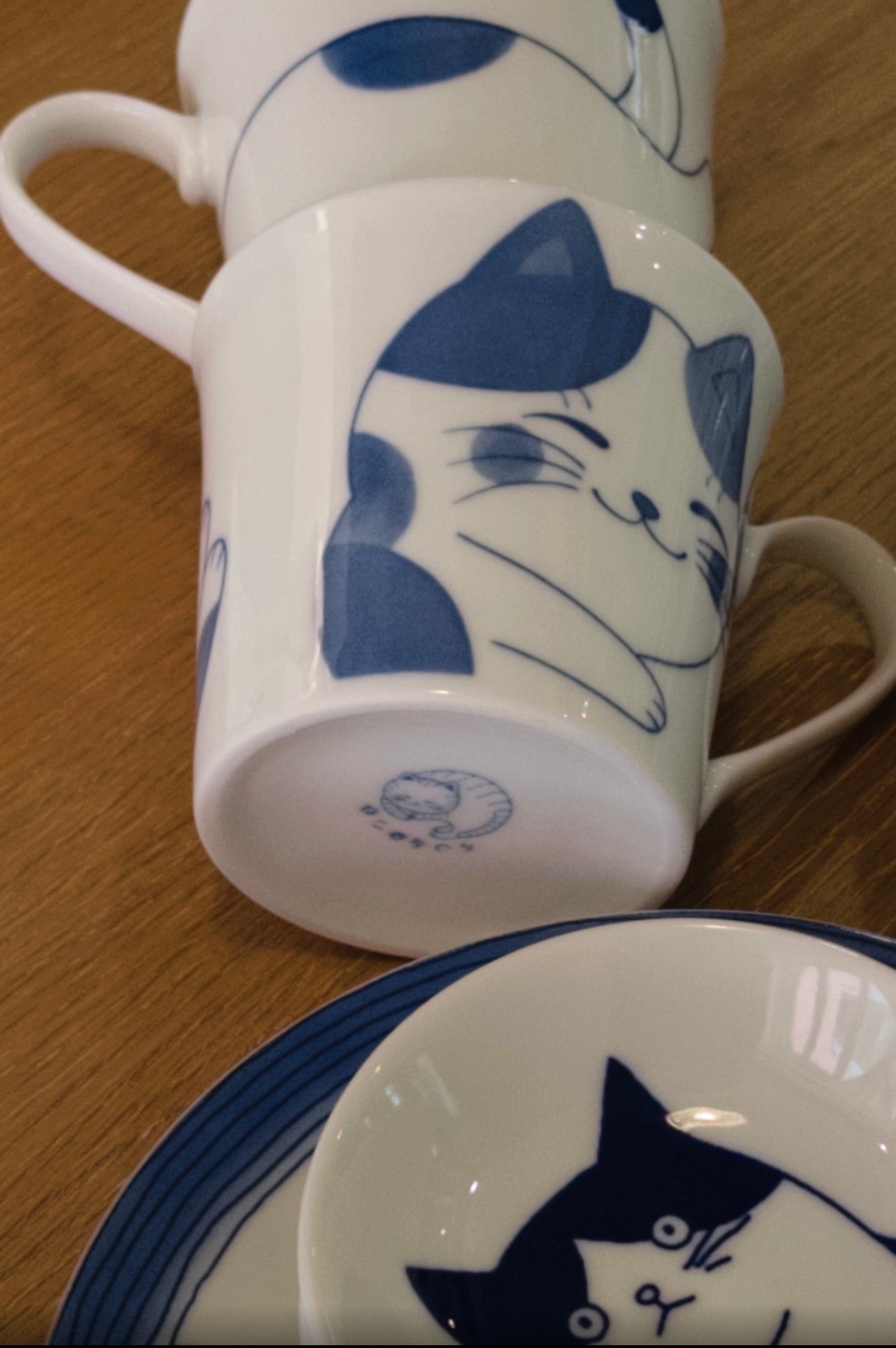 Coffee Mugs & Tea Cups