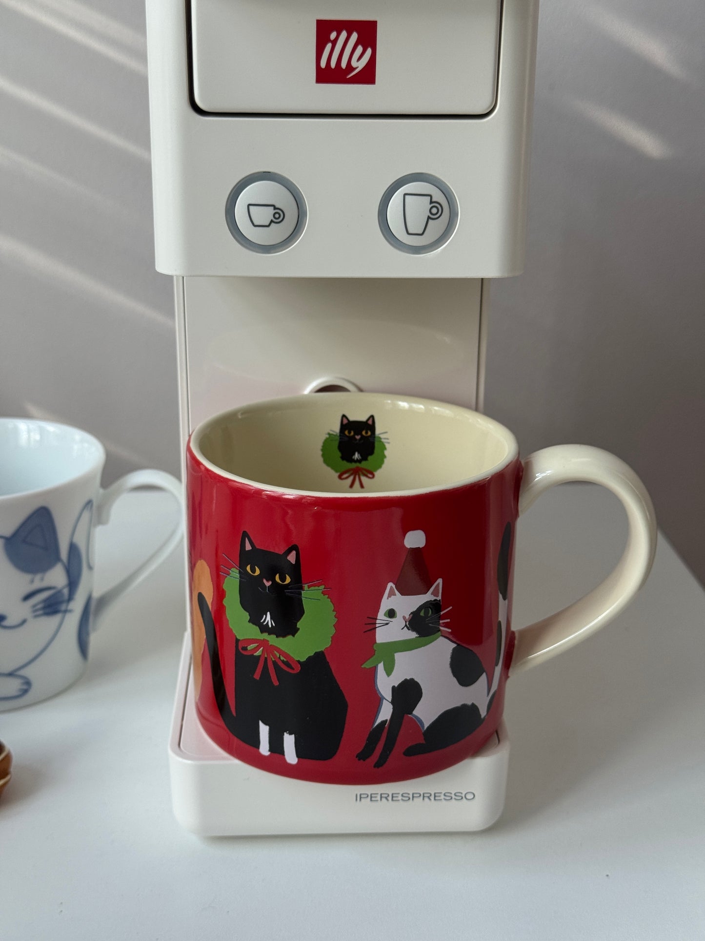 Christmas Carol Kitty Mug-(B grade)